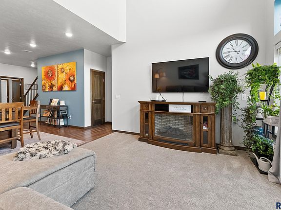 5th image of 6167 S Alki Pl