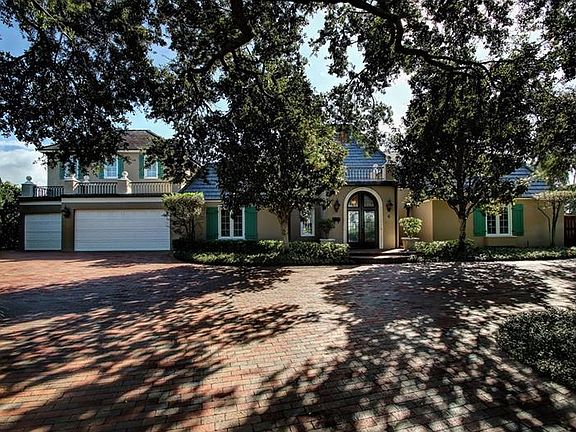 2nd image of 6 Brightwaters Cir NE