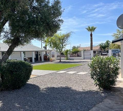 2nd image of 312 E Kinderman Dr APT 2