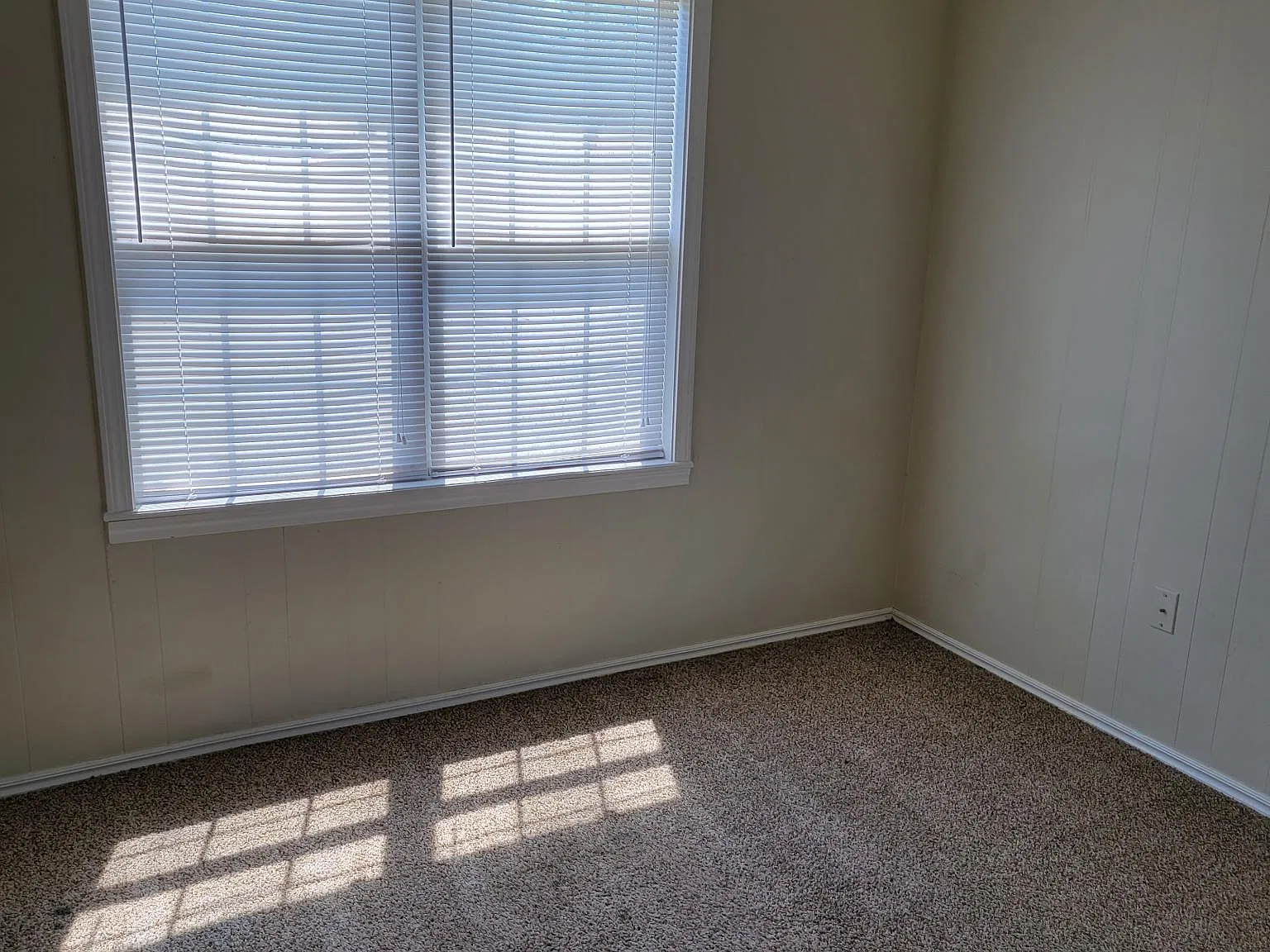 2 bed, 750 sqft, $950 — Photo 4