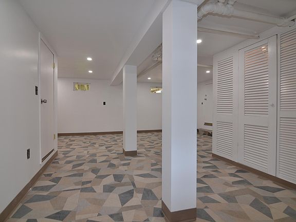4th image of 338 E Squantum St #2