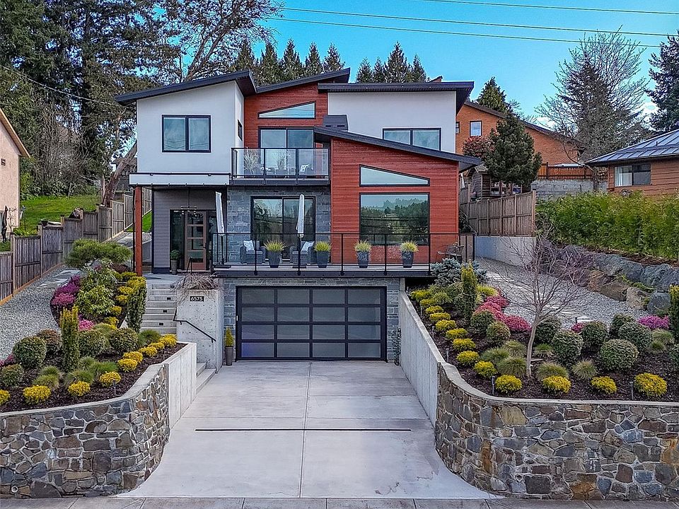 1st image of 6575 Central Saanich Rd