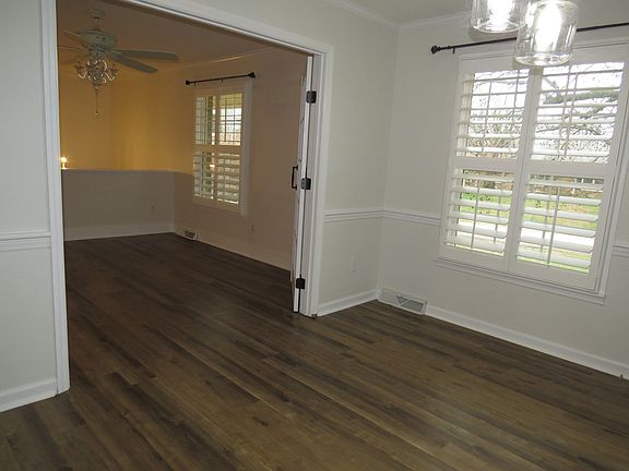 4th image of 6006 Clifton Dr