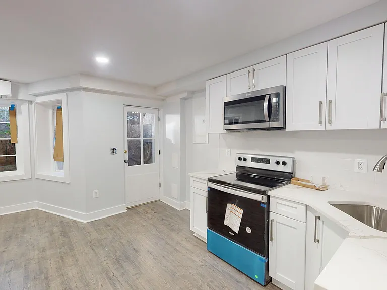 3036 Cambridge Pl NW — Photo 65