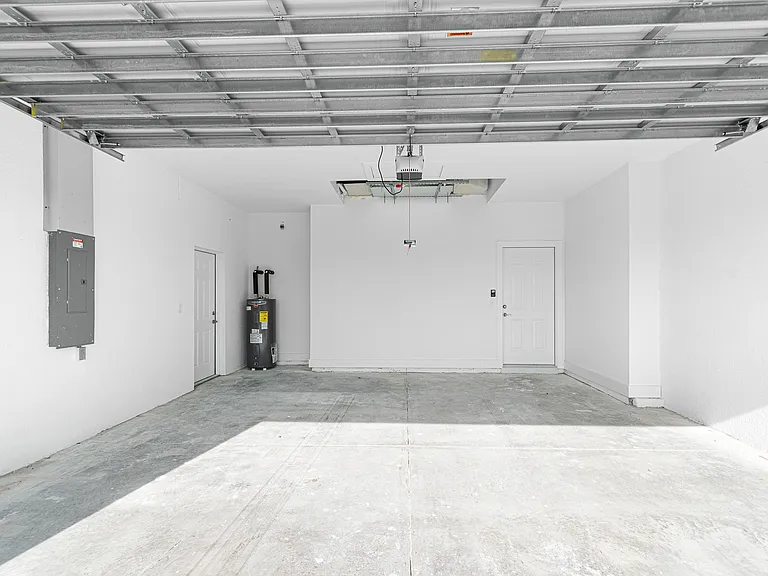 435 Poplar St — Photo 11