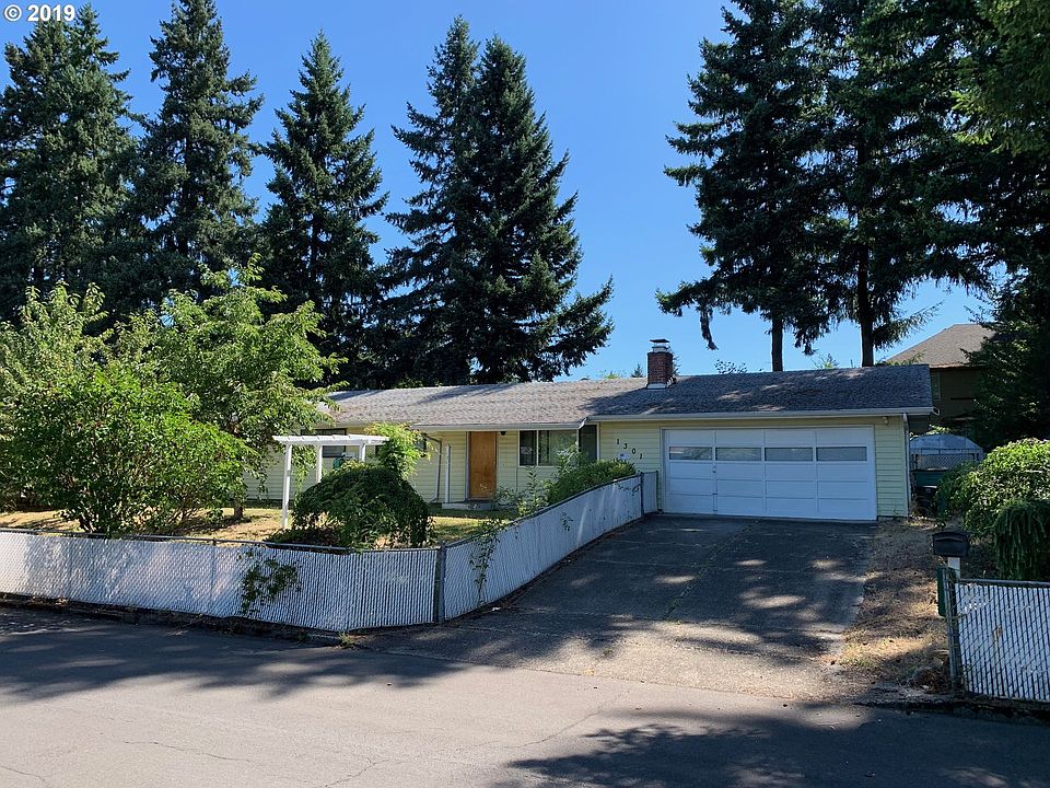 1st image of 1301 NE 124th Ave