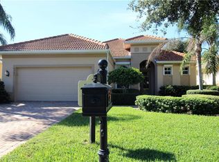 6765 Bent Grass Dr, Naples, FL 34113