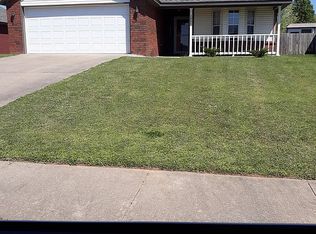 2651 Persimmon St, Springdale, AR 72764