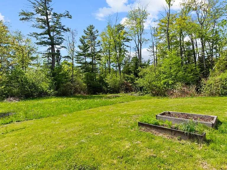 88 Anderson Ave — Photo 35