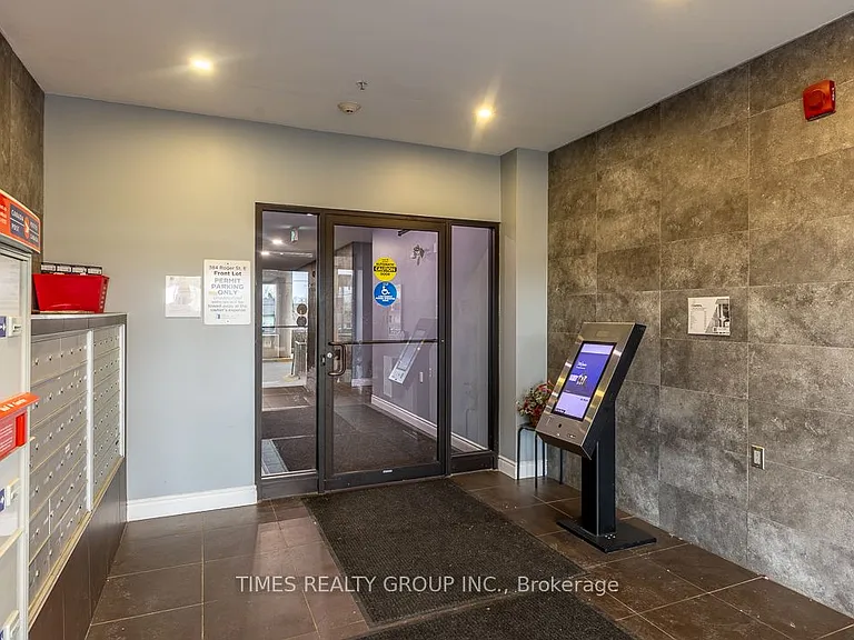 384 Rogers St #G03 — Photo 4