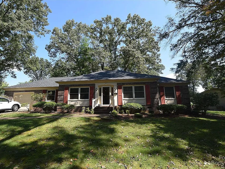 244 Windover Dr — exterior photo