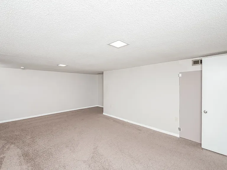 13300 E 50th St — Photo 5