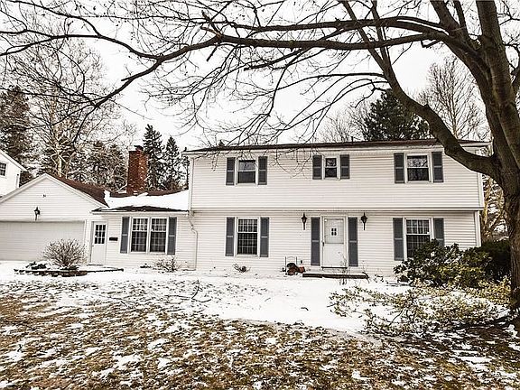 2nd image of 31 Hillrise Dr