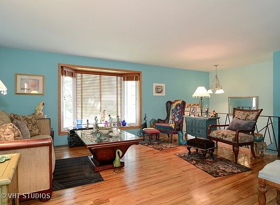 2nd image of 617 Brewster Ln