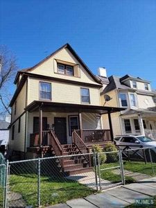 88 N 19th St, East Orange, NJ, 07017