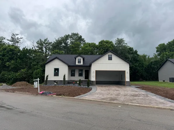 400 Bellaire 1 Dr, Harrodsburg, KY 40330