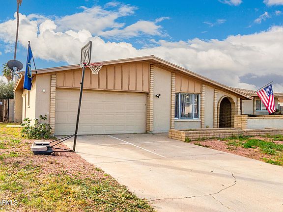 3rd image of 4519 W PARADISE Drive