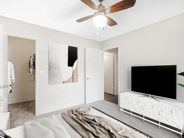 Milana Reserve Apartment Homes — Photo 52