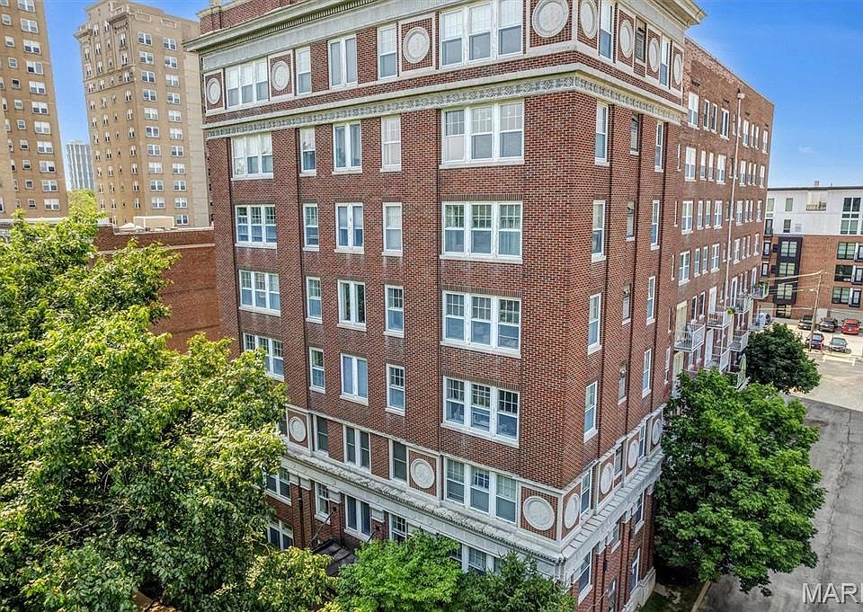 1st image of 5330 Pershing Ave APT 406