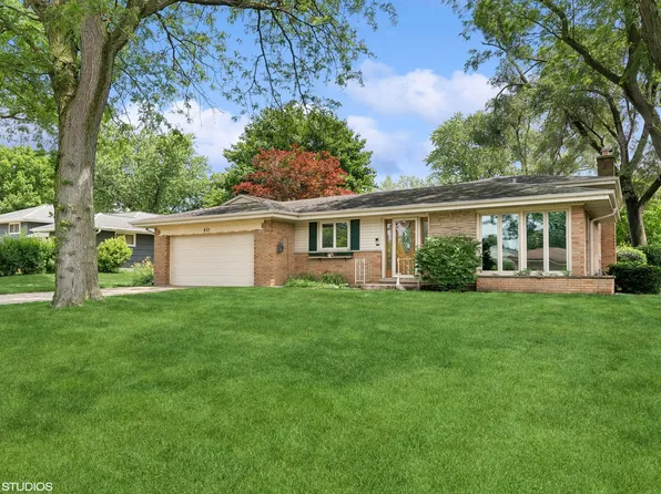 433 Dinah Rd, Roselle, IL 60172