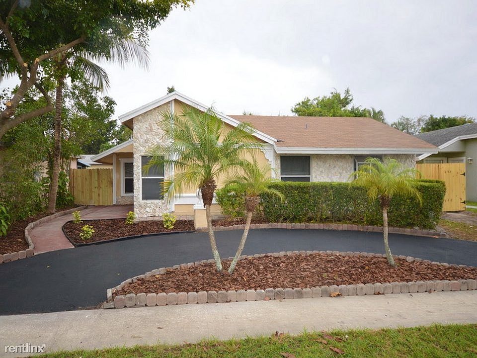 40110299_8141-sw-3rd-court_north-luaderdale_fl_2016_1