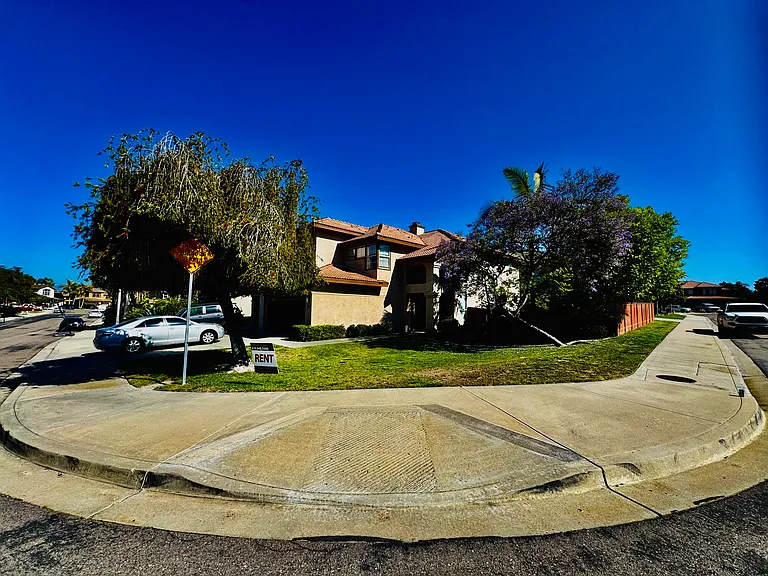 1100 Corrales Ln — Photo 4