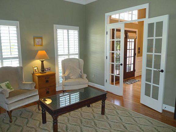 5th image of 1823 Bellamy Oaks Dr