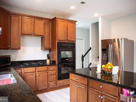 5th image of 8629 Belgrove Gardens Ln