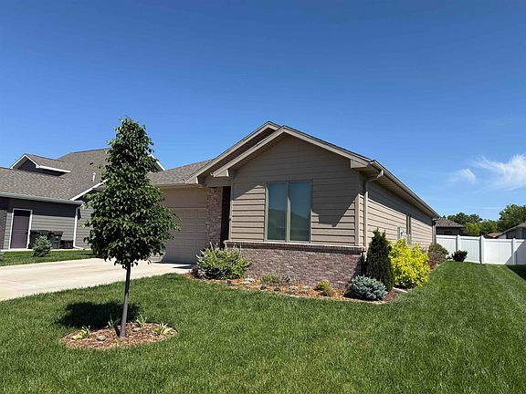 2nd image of 3509 HUMMINGBIRD DR