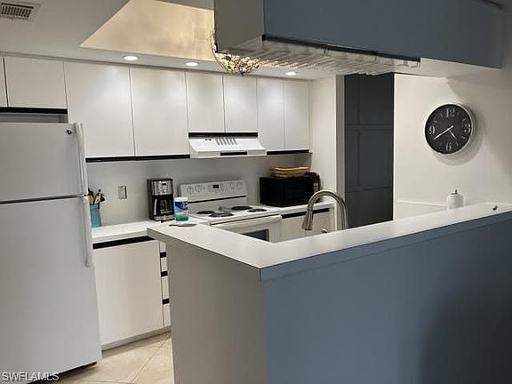 5th image of 64 4th St APT D104