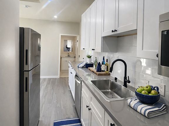 2nd image of 1021 Coronado Ave #11
