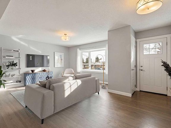 2nd image of 40 Henefer Rd SW