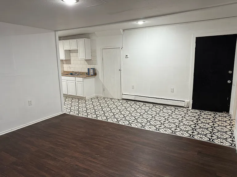 657 Olive St — Photo 3