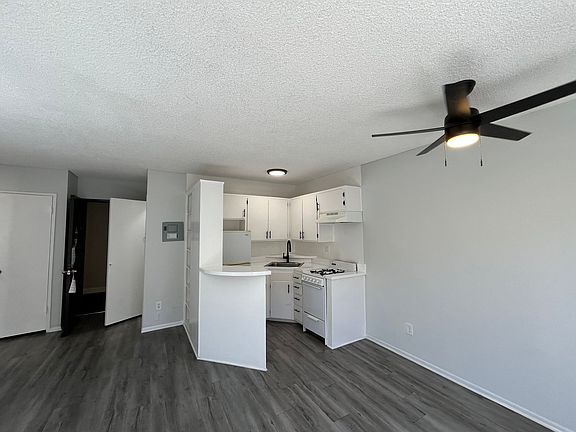 5th image of 238 S Serrano Ave APT 208
