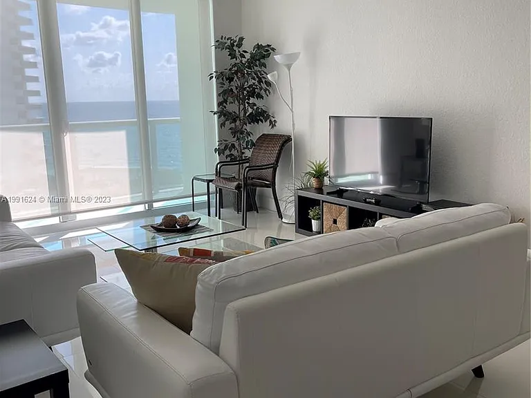 3801 S Ocean Dr #7X — Photo 4
