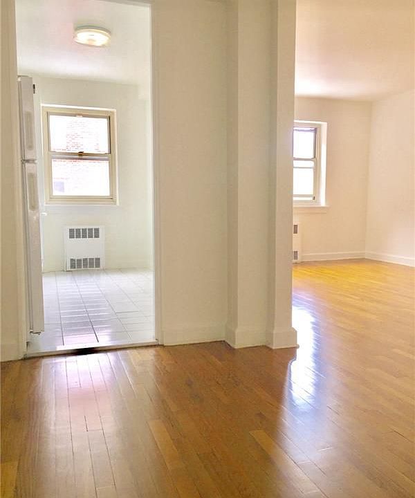 1st image of 13515 83rd Ave APT 4R