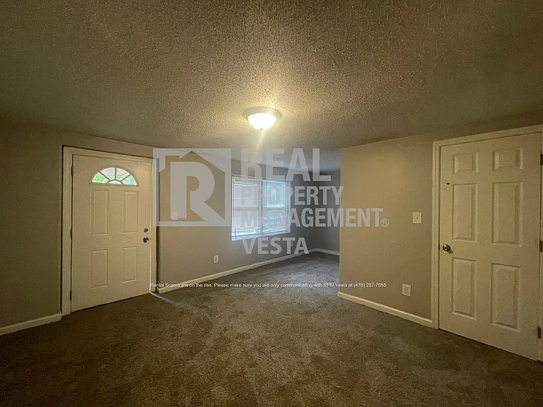 444 Corbin Ave — Photo 16