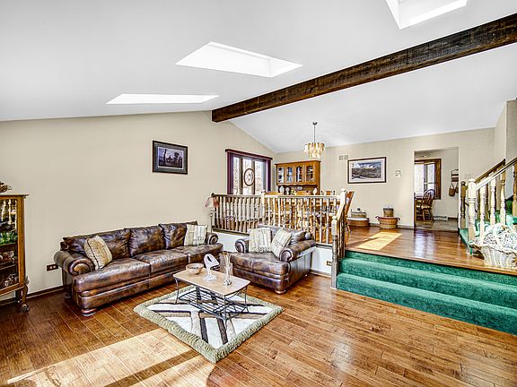 4th image of 6330 Willow Lane Dr