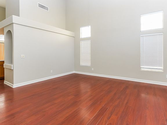 5th image of 8737 Autumn Wreath Ave