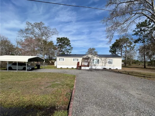 591 Magnolia St, Folkston, GA 31537