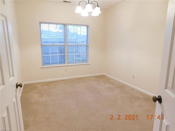5th image of 4980 Cypress Point Cir APT 103