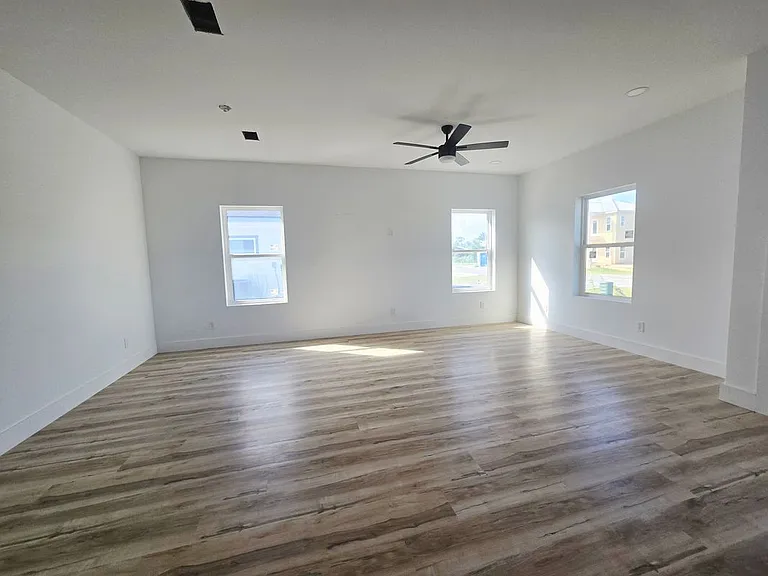 9428 Starfish Ave — Photo 6