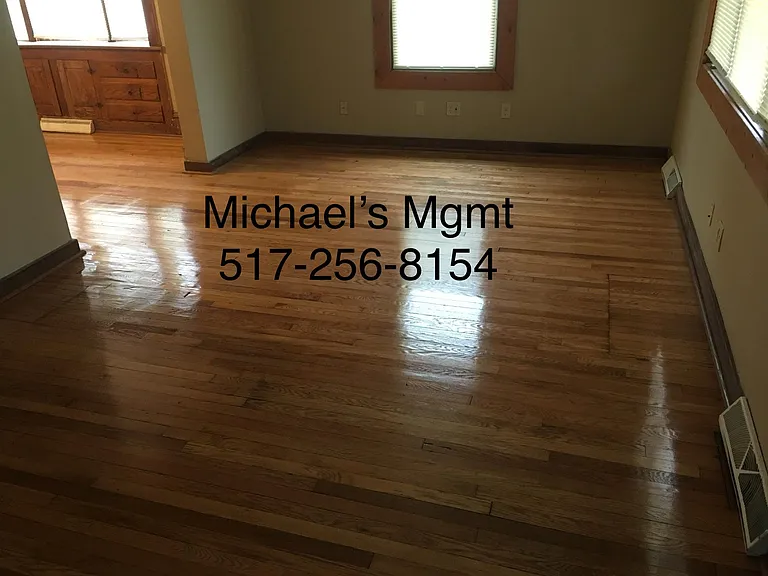 404 Leslie St — Photo 4