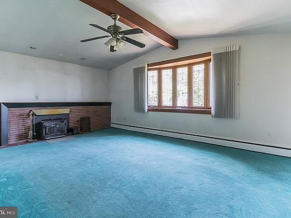 4th image of 419 Milmont Ave