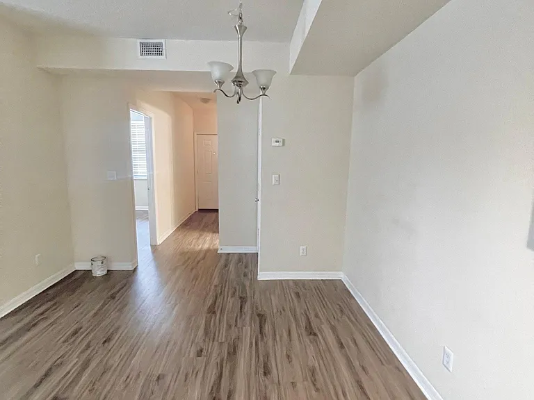 2403 W Platt St #B — Photo 7