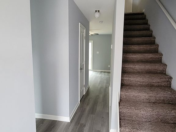 2nd image of 215 W Colonial Dr APT D