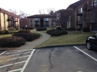 121 Bailey St APT D34, Worcester, MA 01602