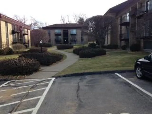 121 Bailey St APT D34, Worcester, MA 01602