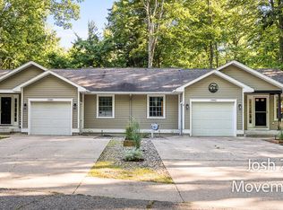 14880 Timber Ln, Spring Lake, MI 49456