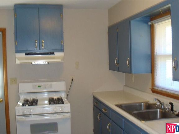 3rd image of 18416 18th St